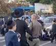 הפגנות ועומסים מחוץ ללשכת הגיוס בתל השומר