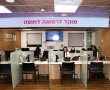 ד"ר פבל אילין, מנהל המלר"ד של מאוחדת באשדוד, עם הנחיות לחג המדורות