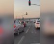 תיעוד דרמטי: נהג בפראות נגד כיוון התנועה – המשטרה ירתה ופתחה במצוד